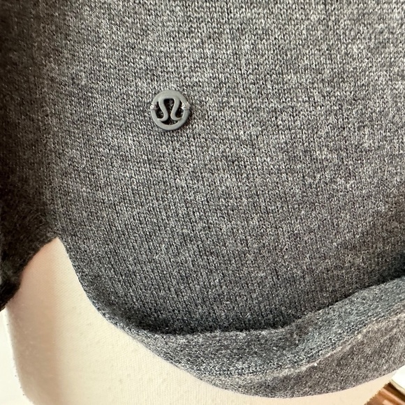 Lululemon Back To Balance Sweater Graphite Gray Size 4? Long Sleeves Soft - Picture 6 of 12